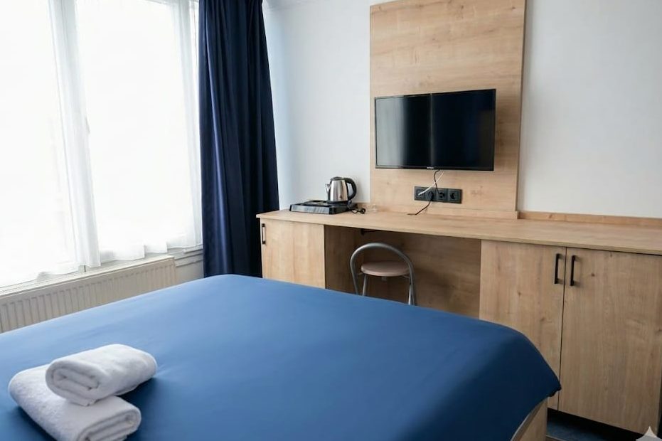 Keçiören apart daire, çalışma masalı oda